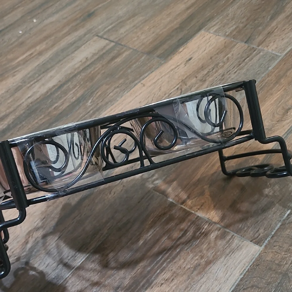 N/A design stand stylish